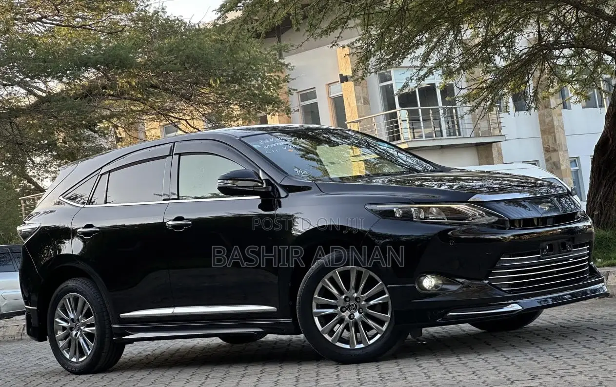 Toyota Harrier 2017 Black