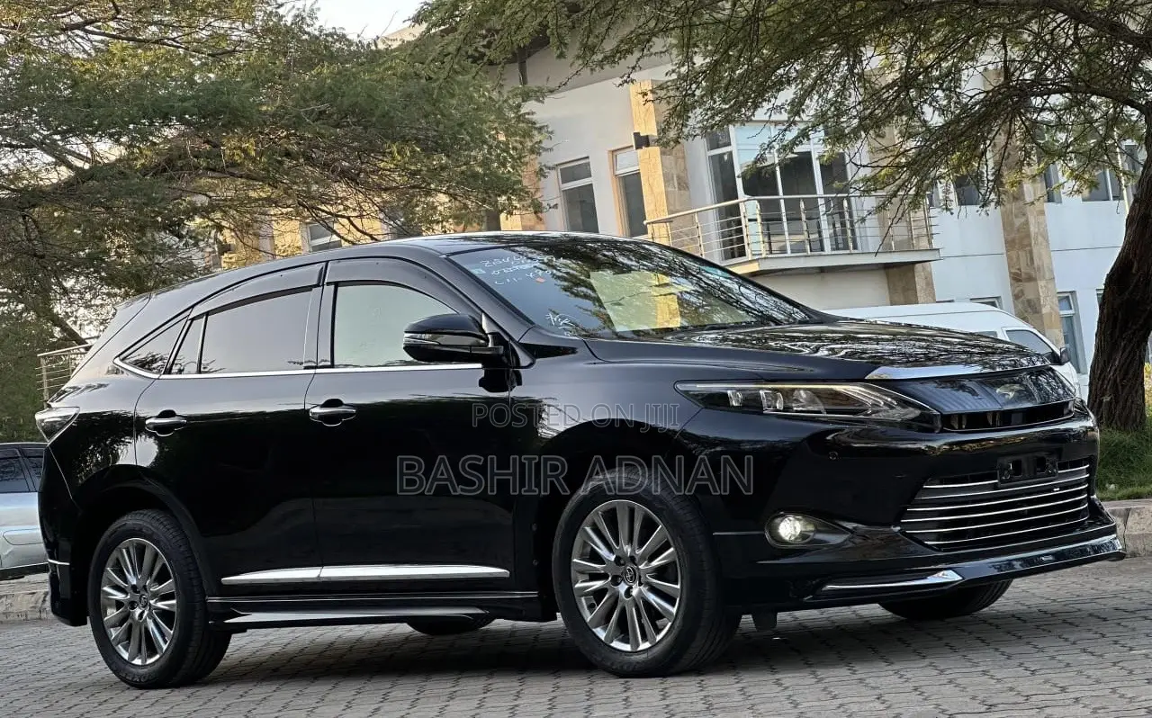 Toyota Harrier 2017 Black