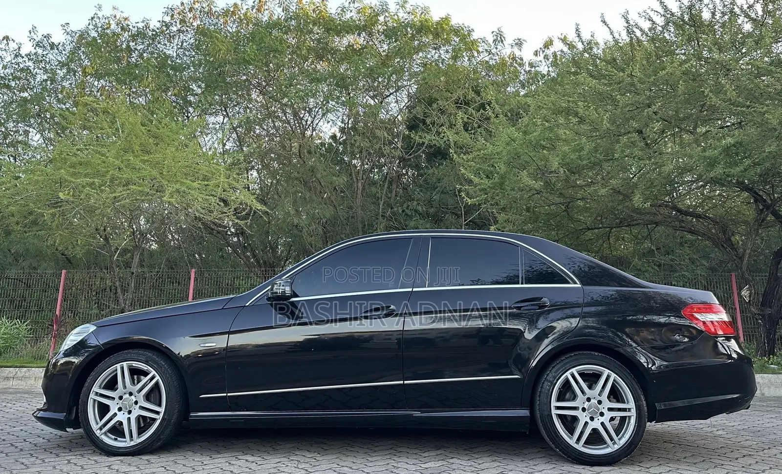 Mercedes-Benz E250 2011 Black