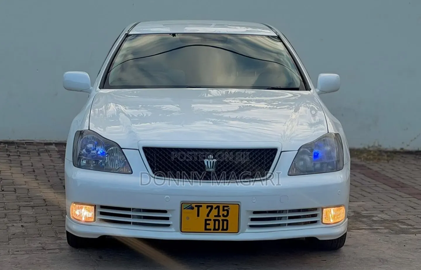 Toyota Crown 2007 White