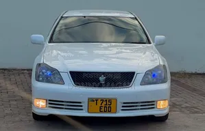 Toyota Crown 2007 White