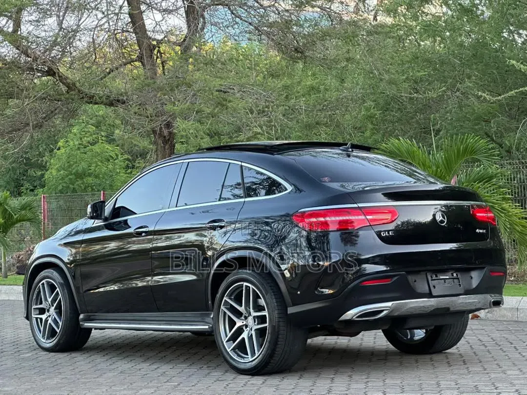 Mercedes-Benz GLE-Class 2017 Black