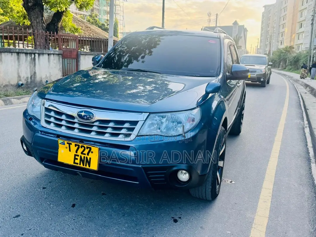 Subaru Forester 2011 Blue