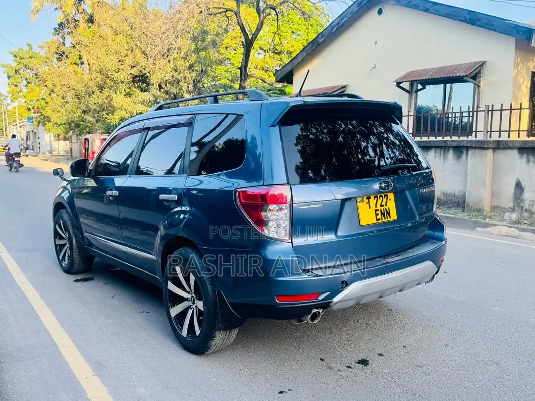 Subaru Forester 2011 Blue