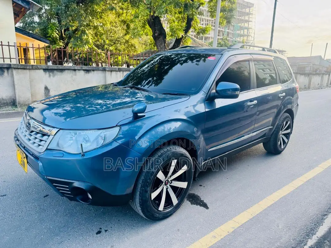 Subaru Forester 2011 Blue