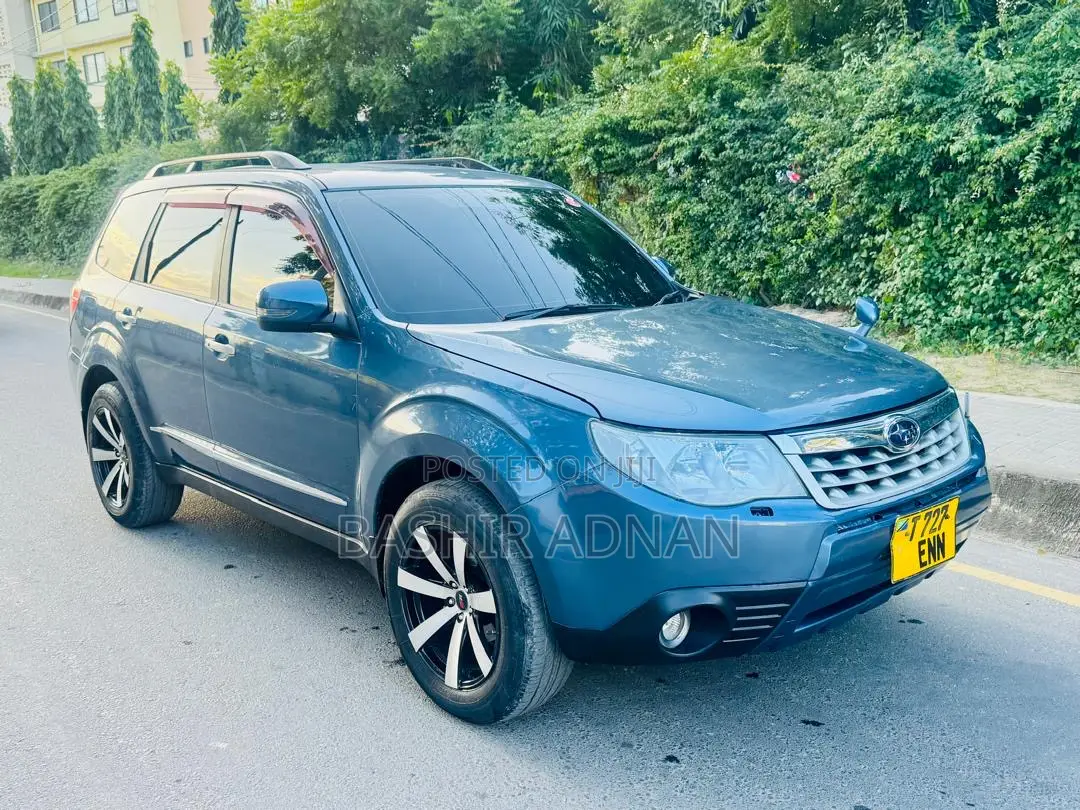 Subaru Forester 2011 Blue