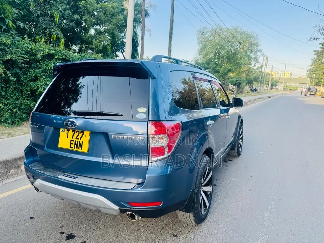 Subaru Forester 2011 Blue