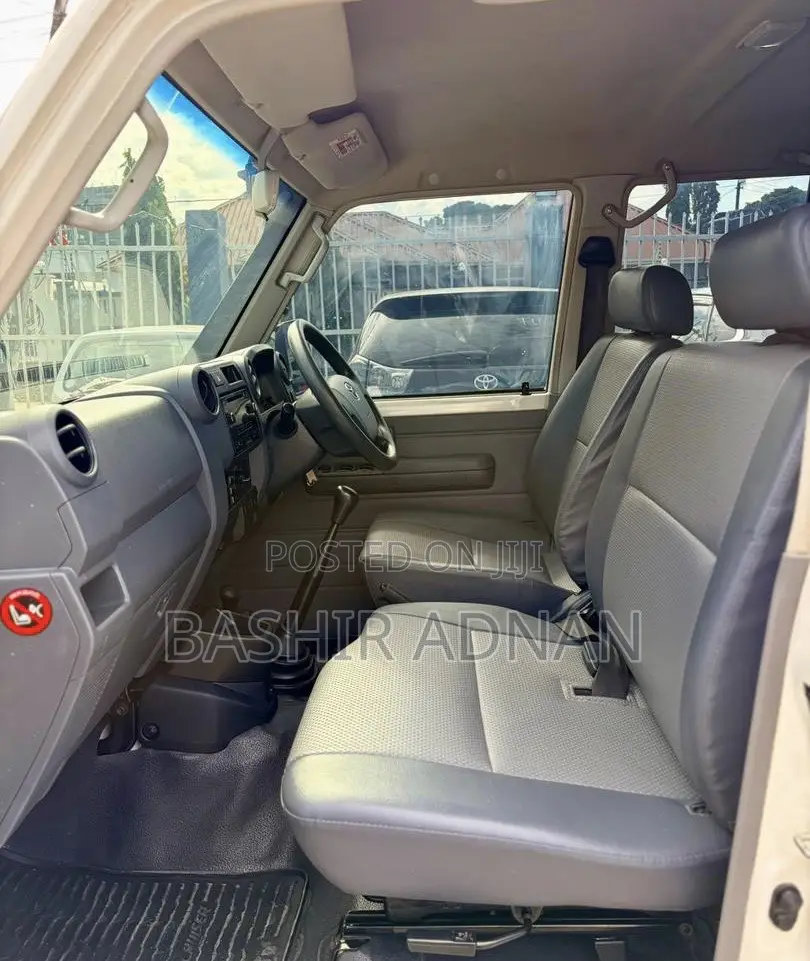 Toyota Land Cruiser 76 Series 2018 White