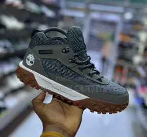 Men's Leather Shoes or Buti Za Raba Materials Brand New Timberland