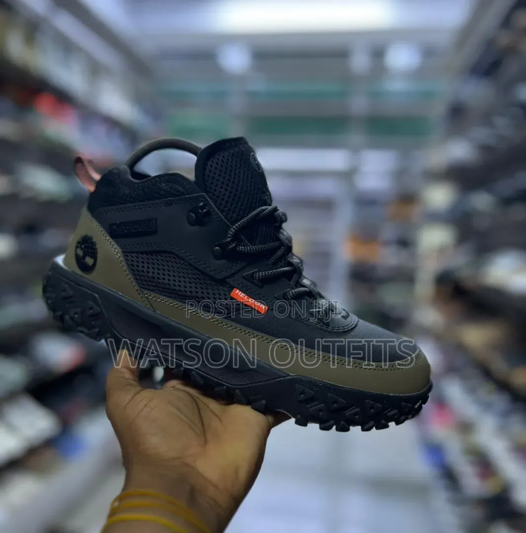 Men's Leather Shoes or Buti Za Raba Materials Brand New Timberland