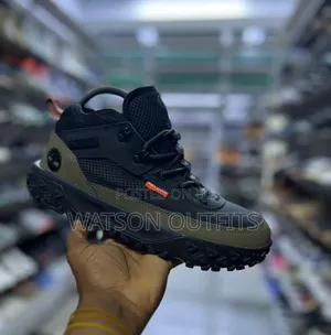 Men's Leather Shoes or Buti Za Raba Materials Brand New Timberland