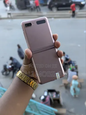 Samsung Galaxy Z Flip 256 GB Gold