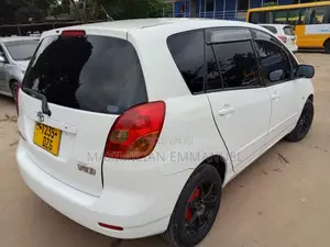 Toyota Corolla Spacio 2006 White