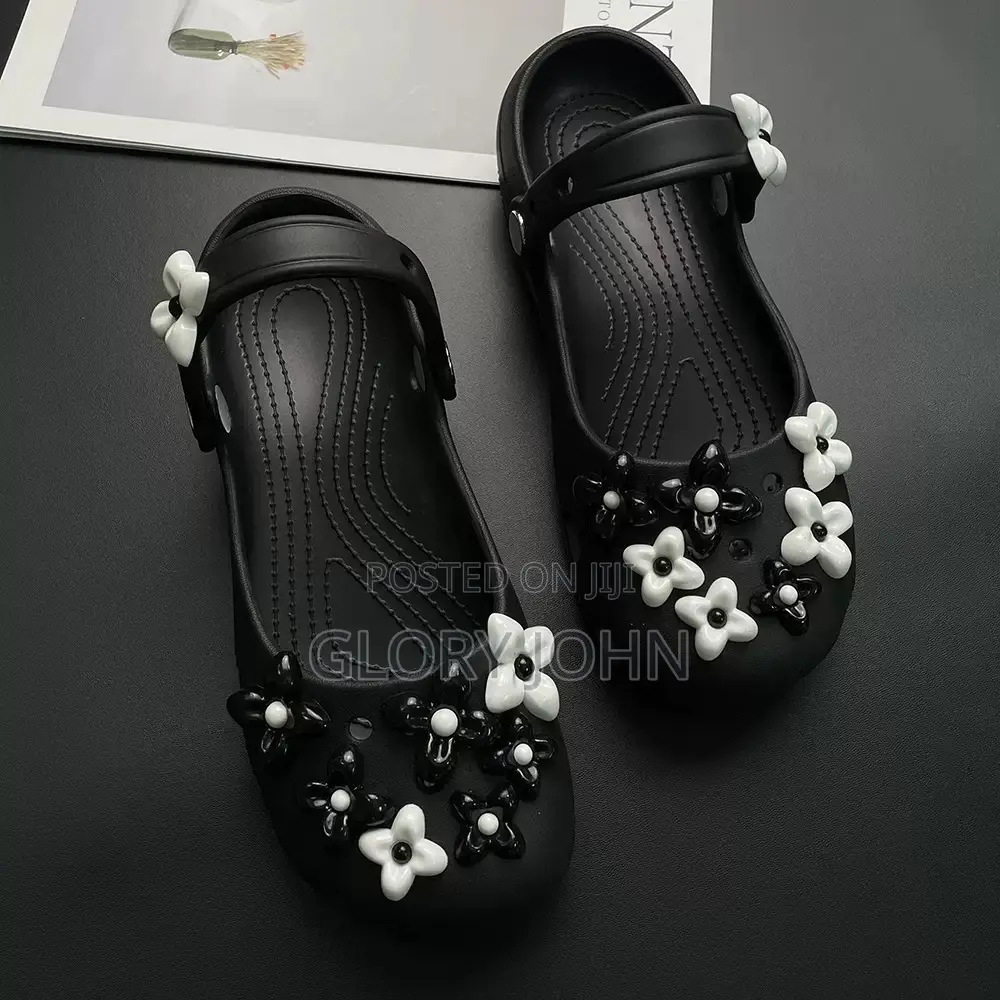 Crocs Za Wanawake – Nyepesi Na Zenye Muonekano Wa Kipekee