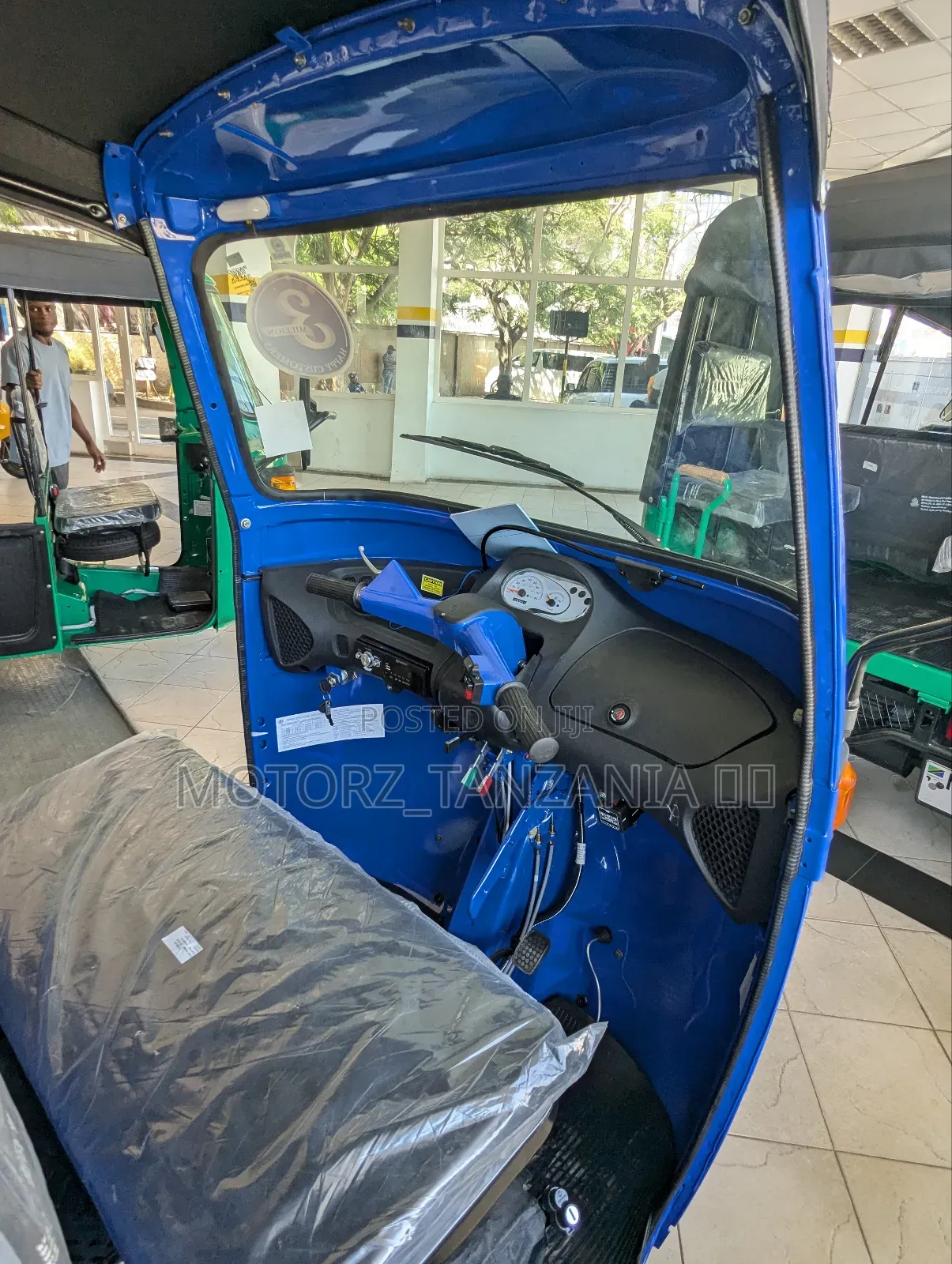 New Piaggio 2025 Blue