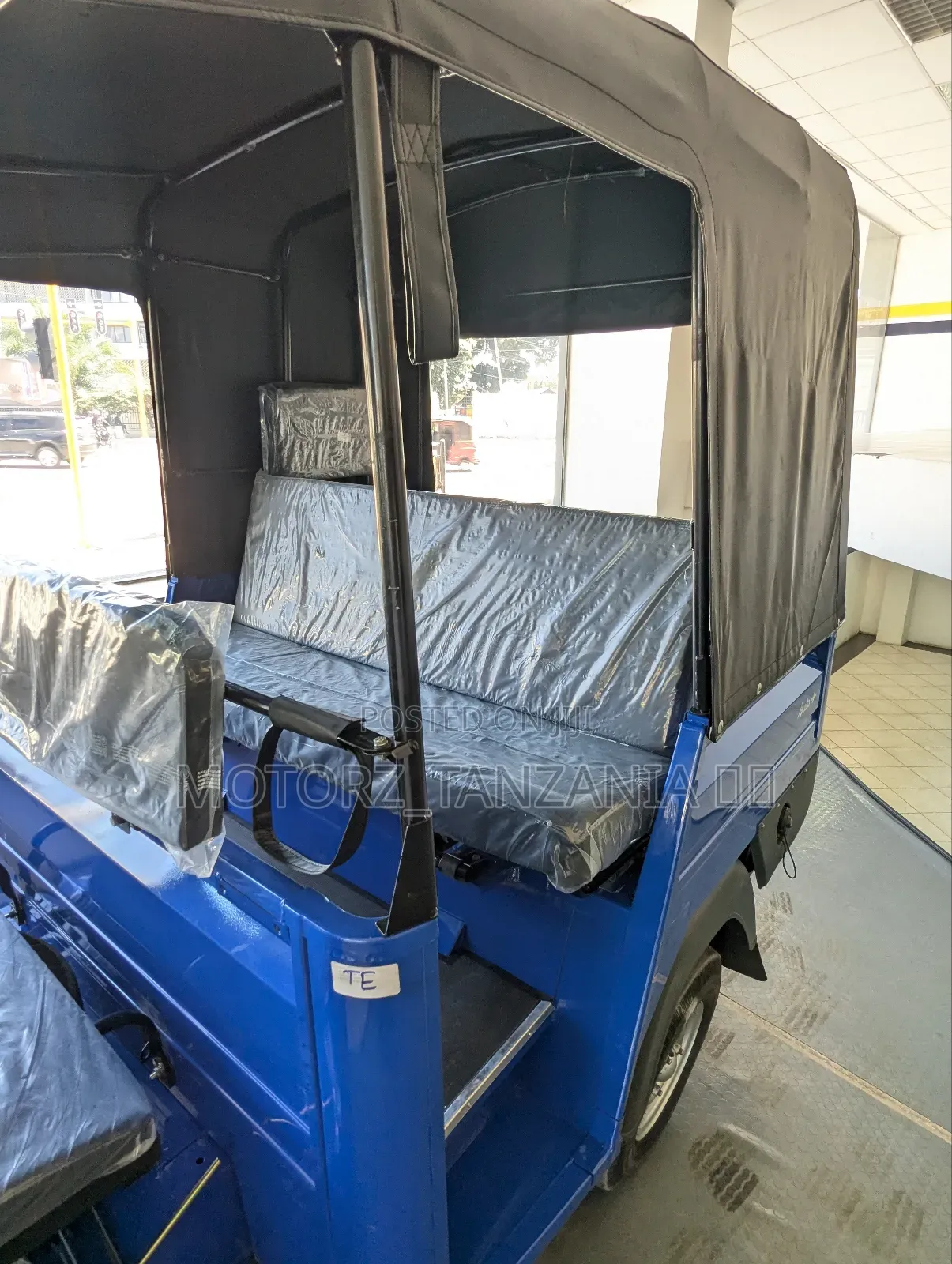 New Piaggio 2025 Blue