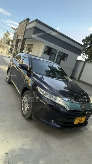 Toyota Harrier Anaconda