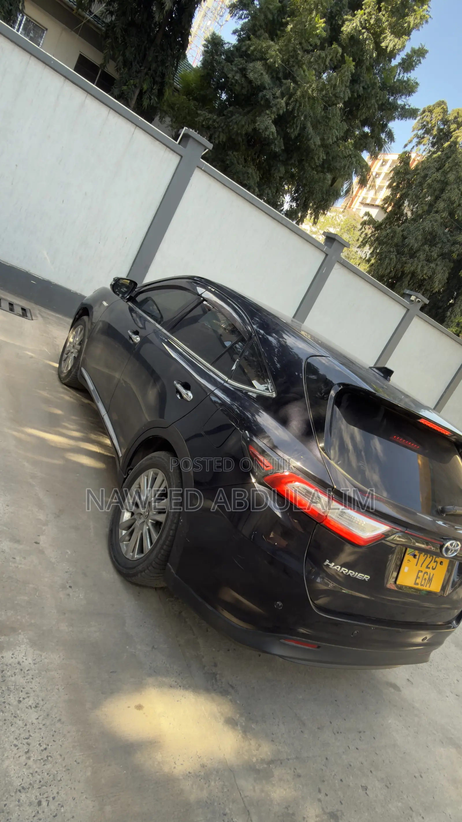 Toyota Harrier Anaconda