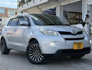 Toyota IST 2008 Silver