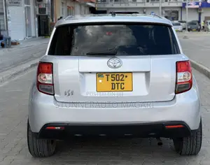 Toyota IST 2008 Silver