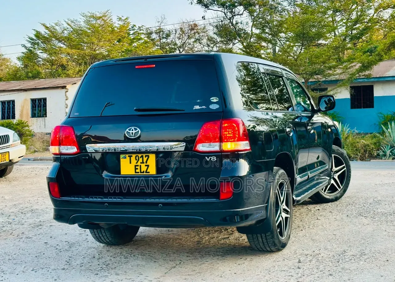 Toyota Land Cruiser 2009 Black