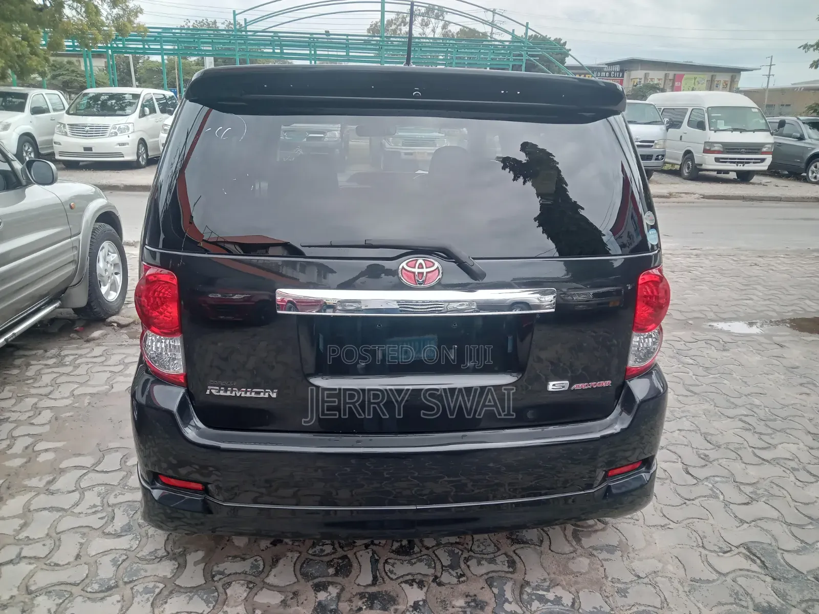 Toyota Rumion 1.5 FWD 2022 Black