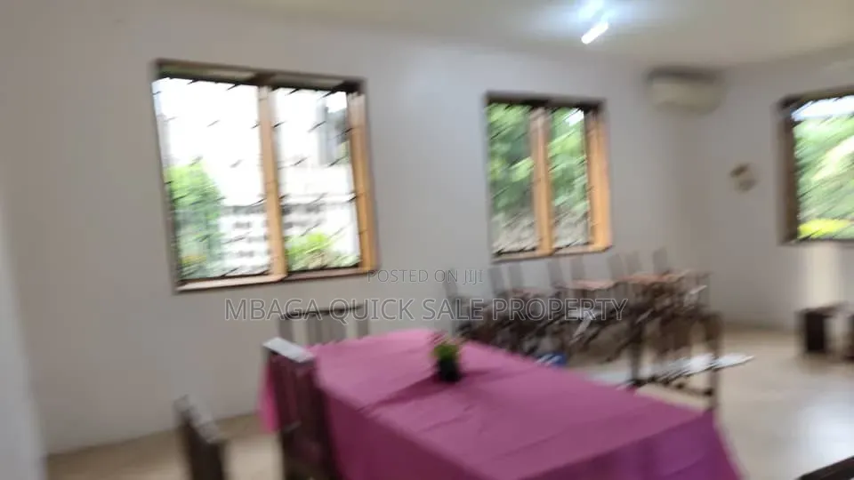4bdrm Apartment in Ada Estate for rent