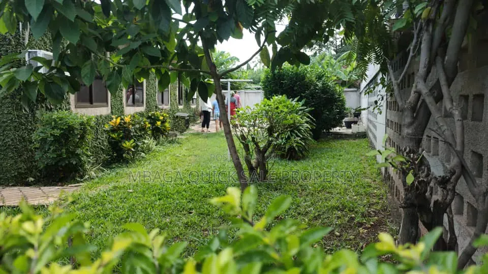 4bdrm Apartment in Ada Estate for rent