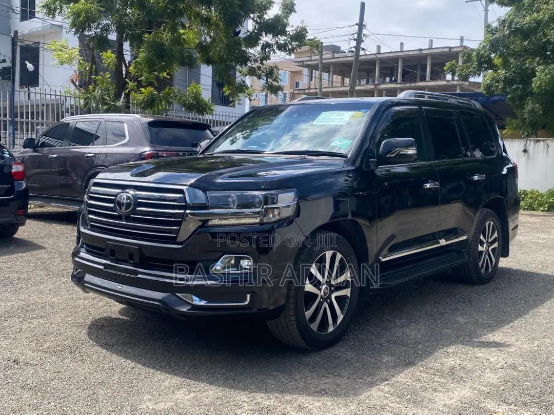 Toyota Land Cruiser 4.6 V8 ZX 2016 Matt Black