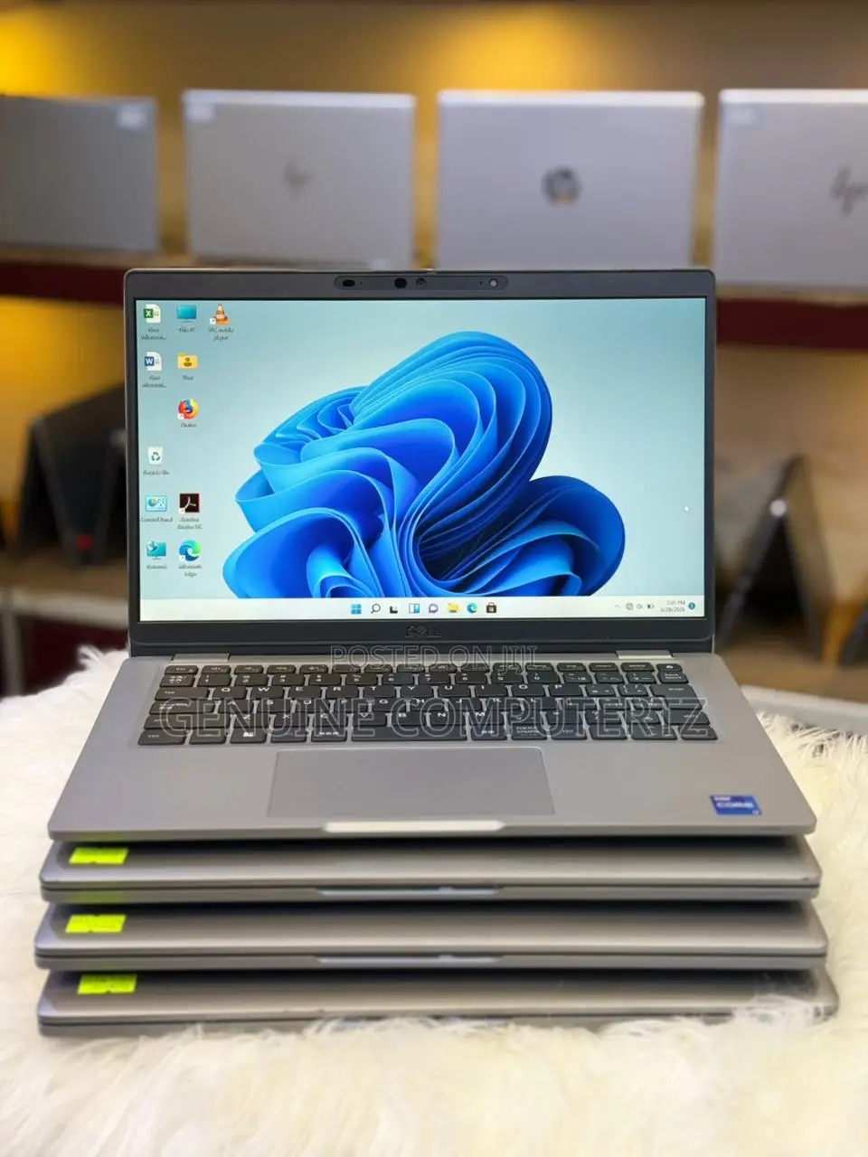 Laptop Dell Latitude 5320 2-in-1 32GB Intel Core i7 SSD 256GB