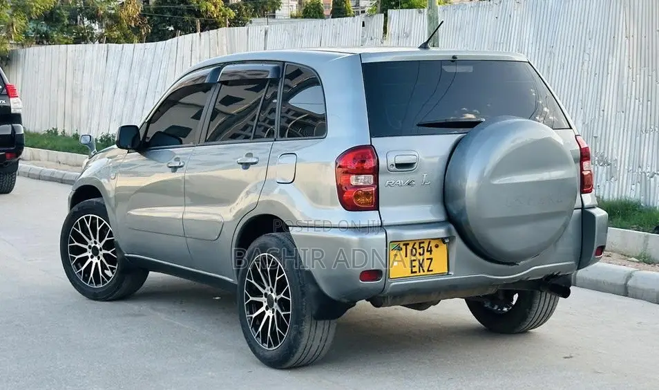Toyota RAV4 1.8 2004 Gray