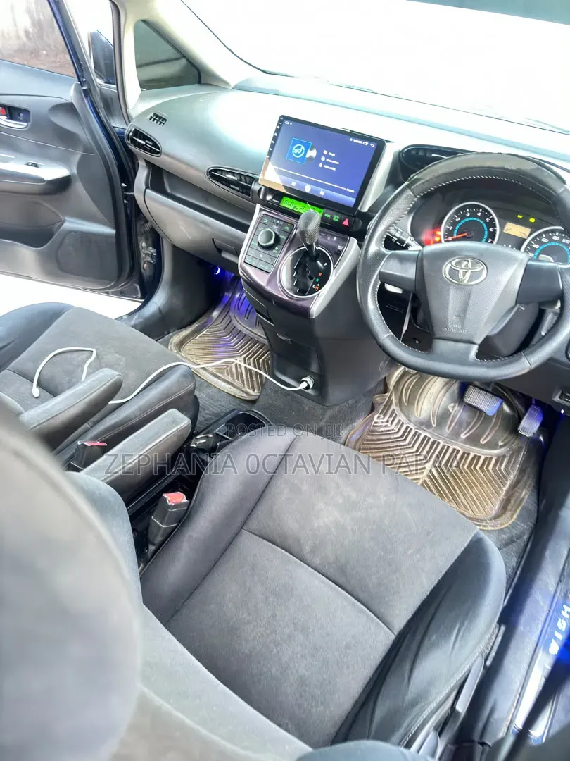 Toyota Wish 2009 Blue