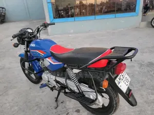 TVS HLX 125 2025 Blue