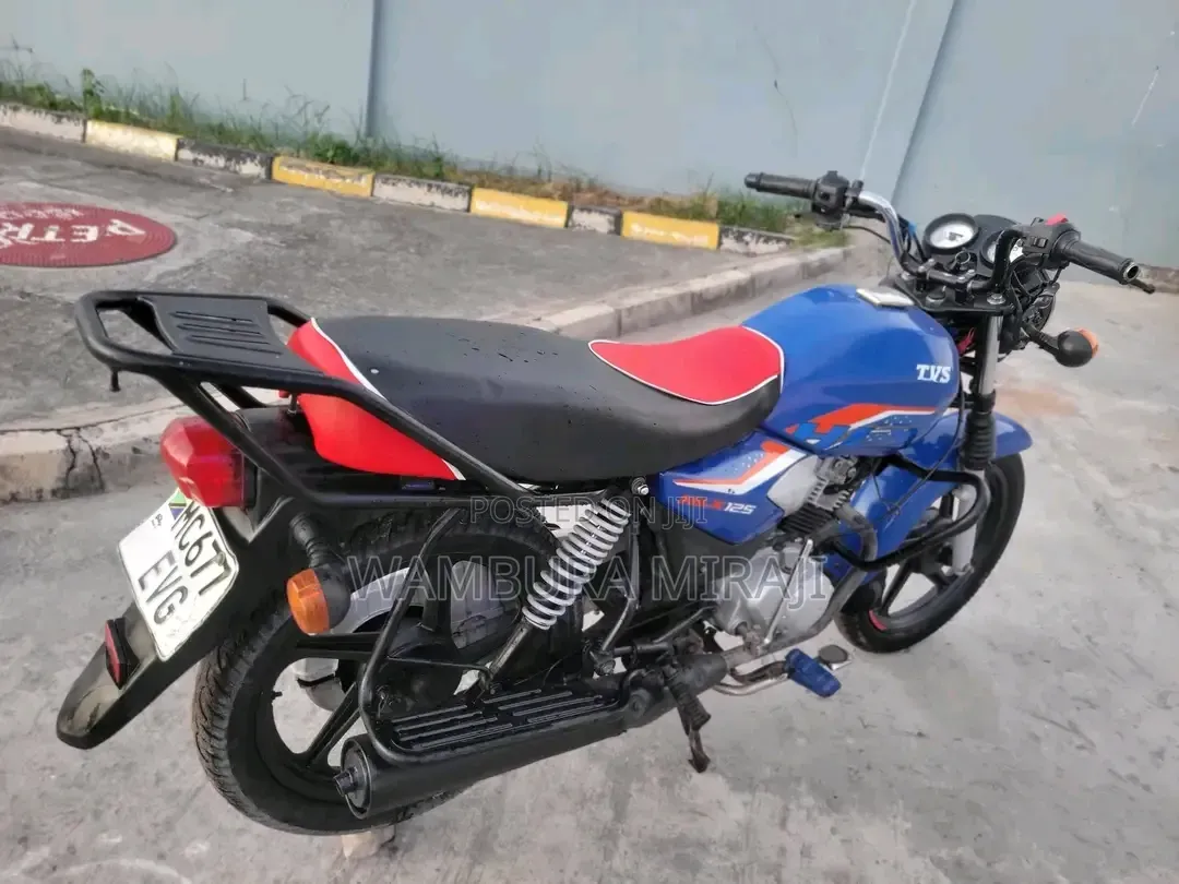 TVS HLX 125 2025 Blue