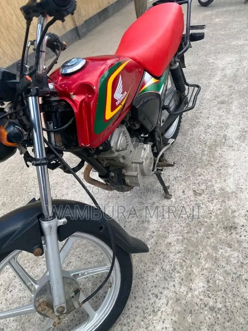 New Honda CB 2025 Red