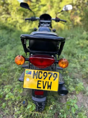 New Bajaj Boxer 125 2025 Black