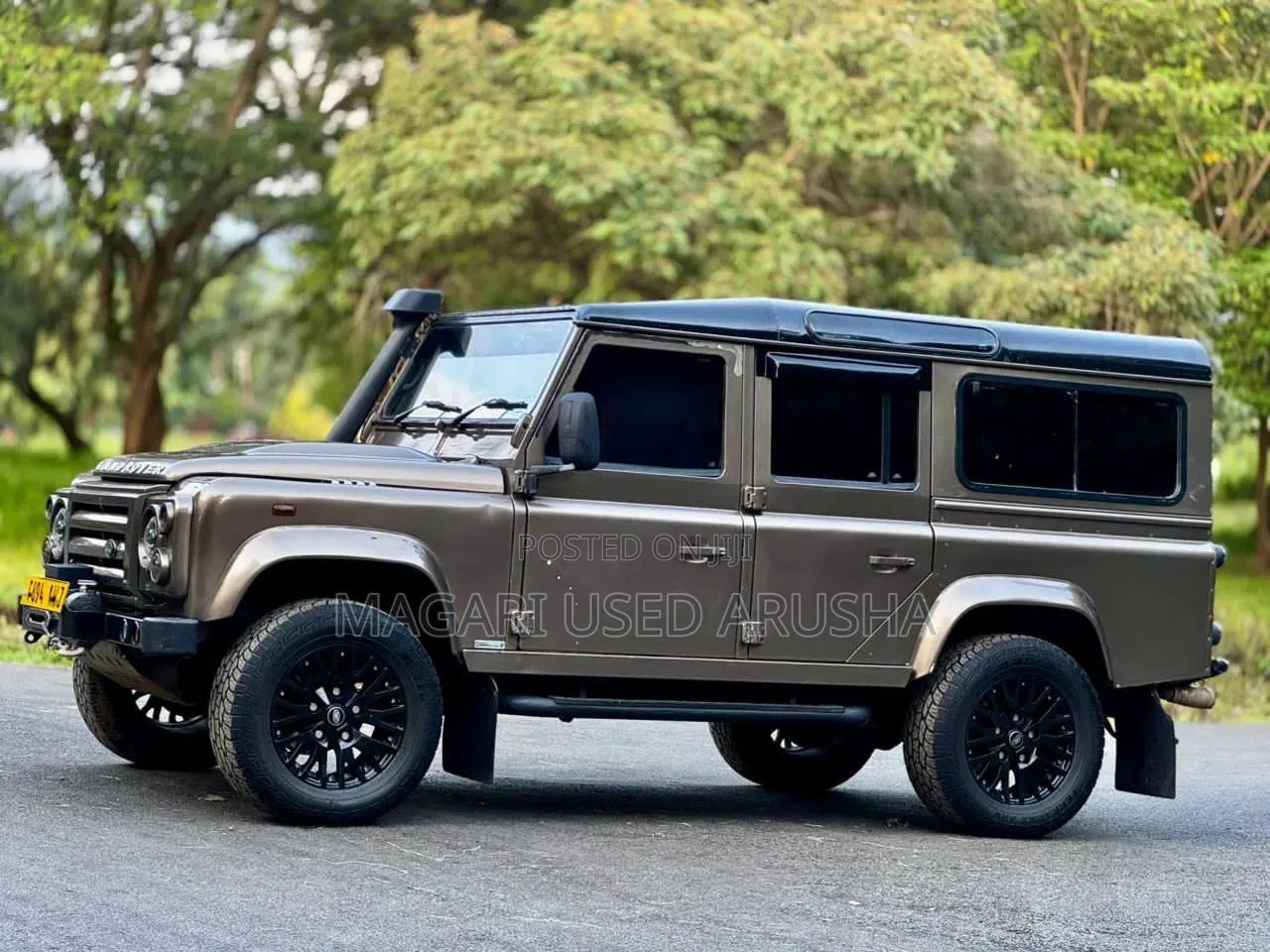 Land Rover Defender 2011 Gray