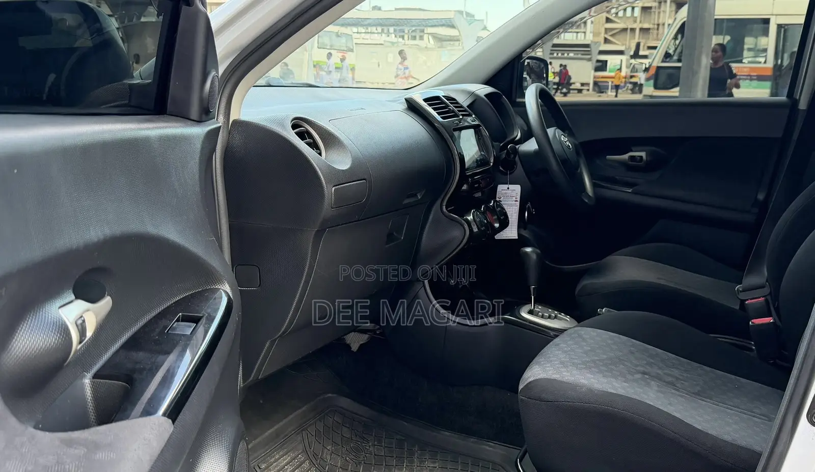 Toyota IST 2007 Silver