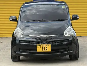 Toyota Ractis 2008 Black