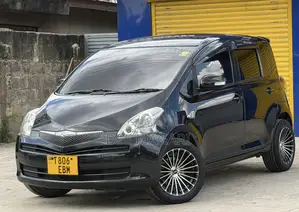 Toyota Ractis 2008 Black