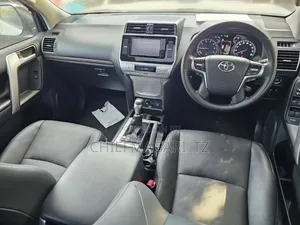 Toyota Land Cruiser Prado 2019 Pearl