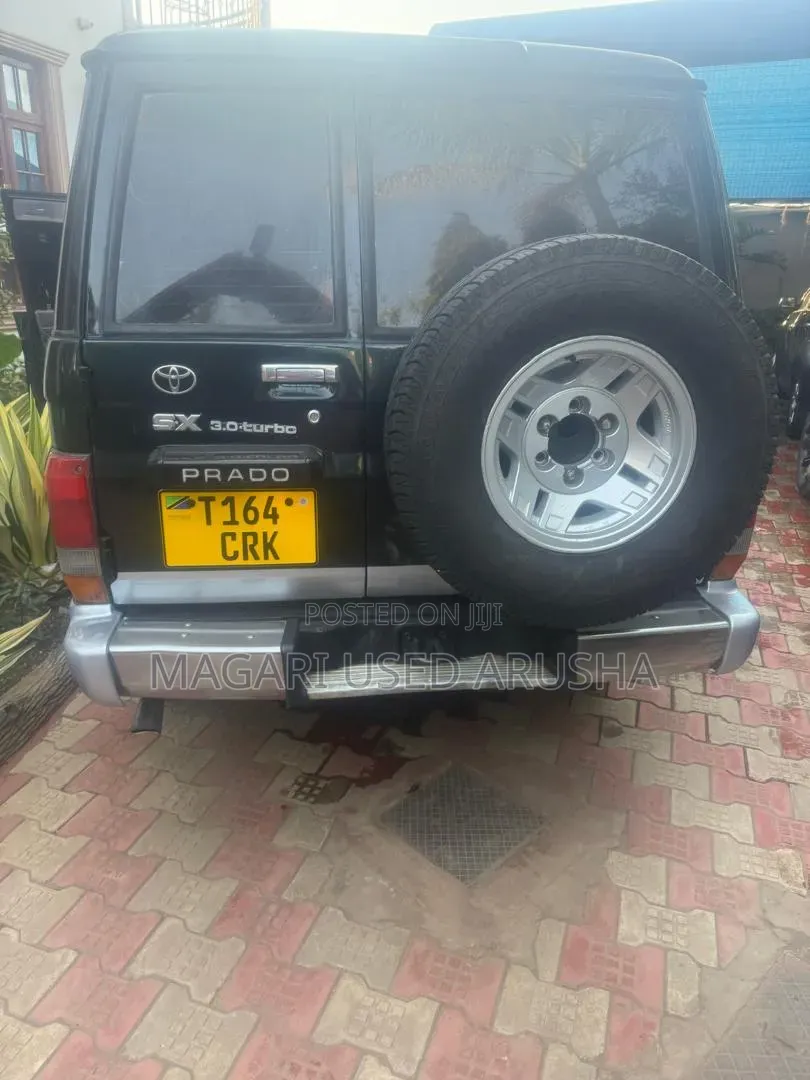 Toyota Land Cruiser Prado 1996 Black