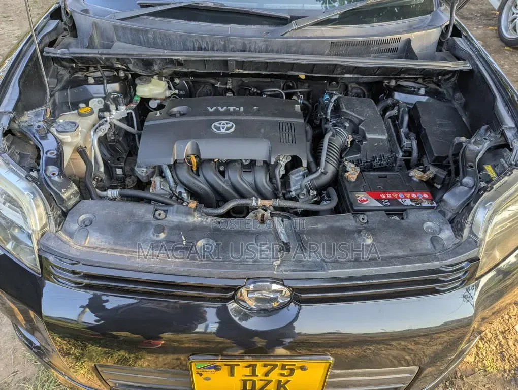 Toyota Corolla Rumion 2010 Black