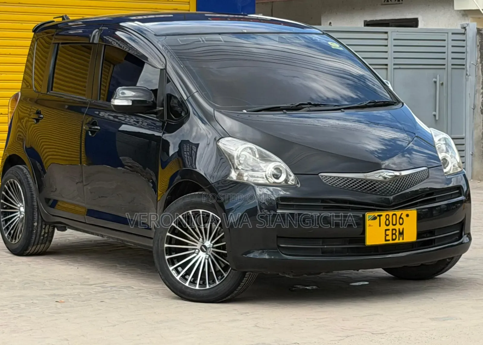 Toyota Ractis 2008 Black