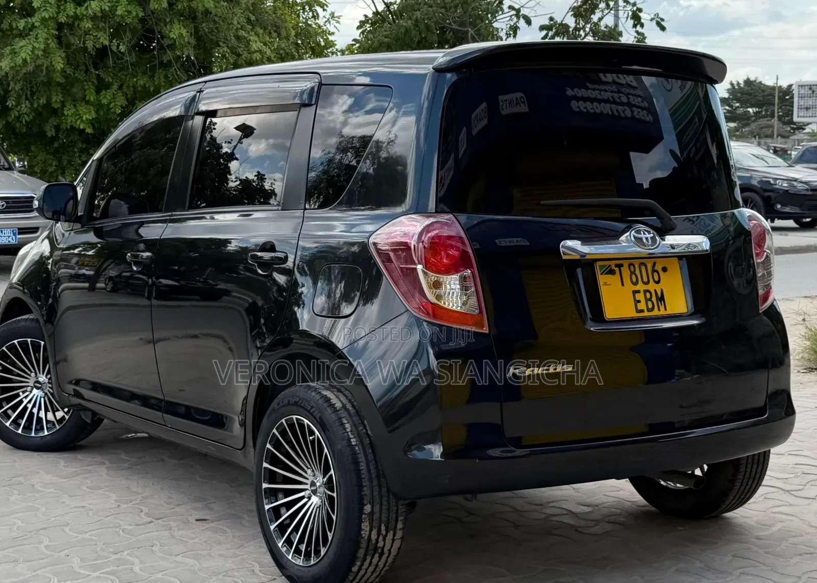 Toyota Ractis 2008 Black