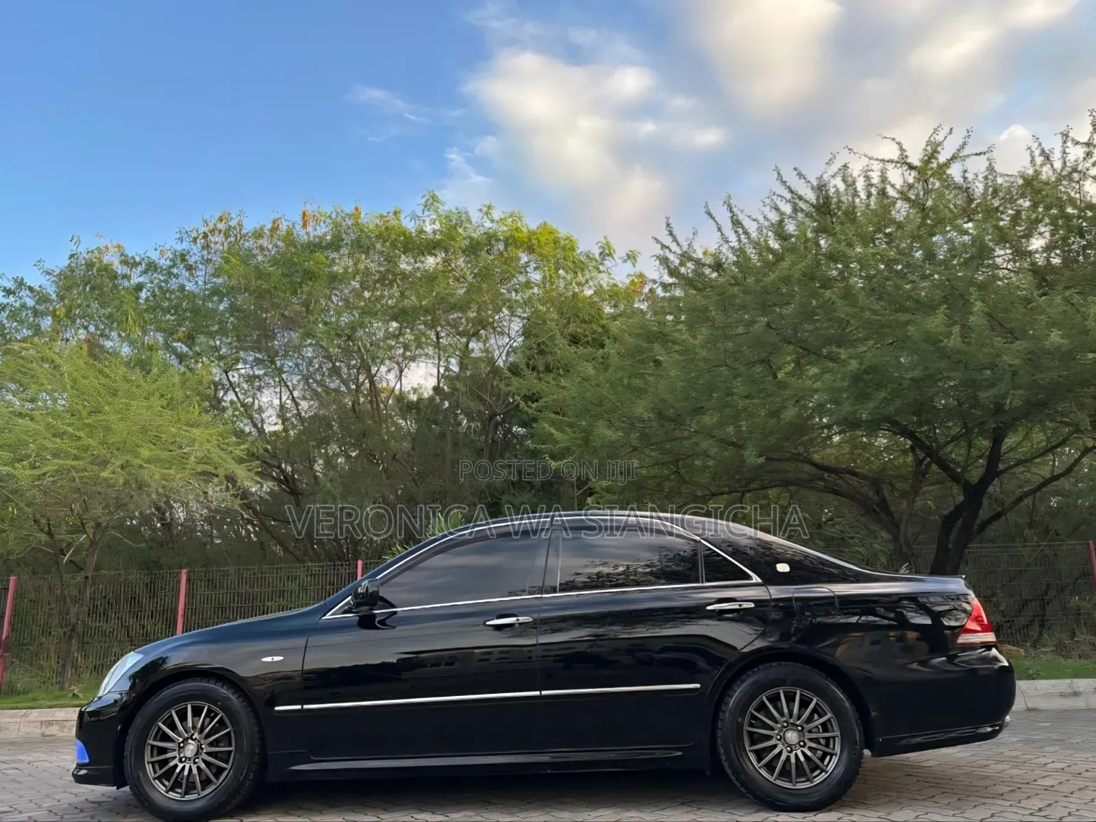 Toyota Crown 2004 Black