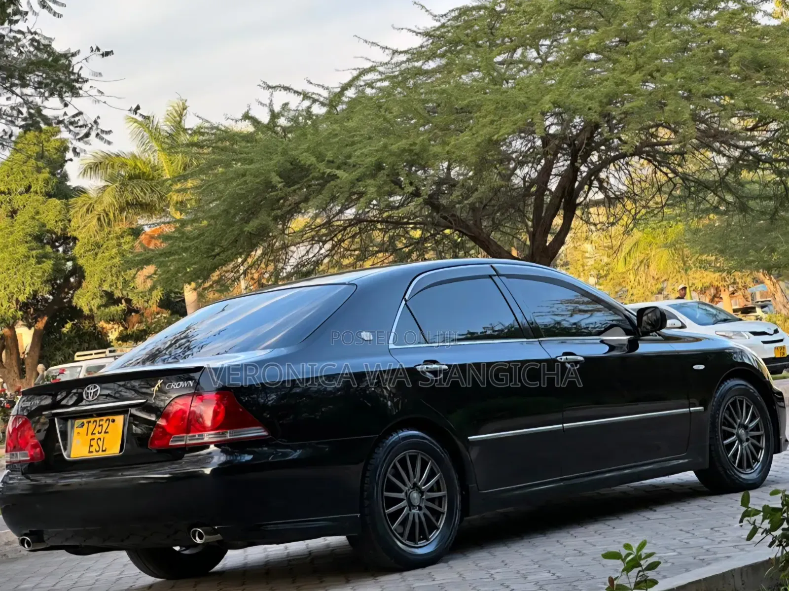 Toyota Crown 2004 Black