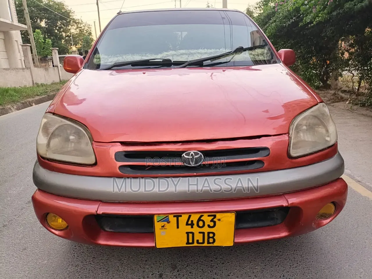 Toyota Raum 2002 Red