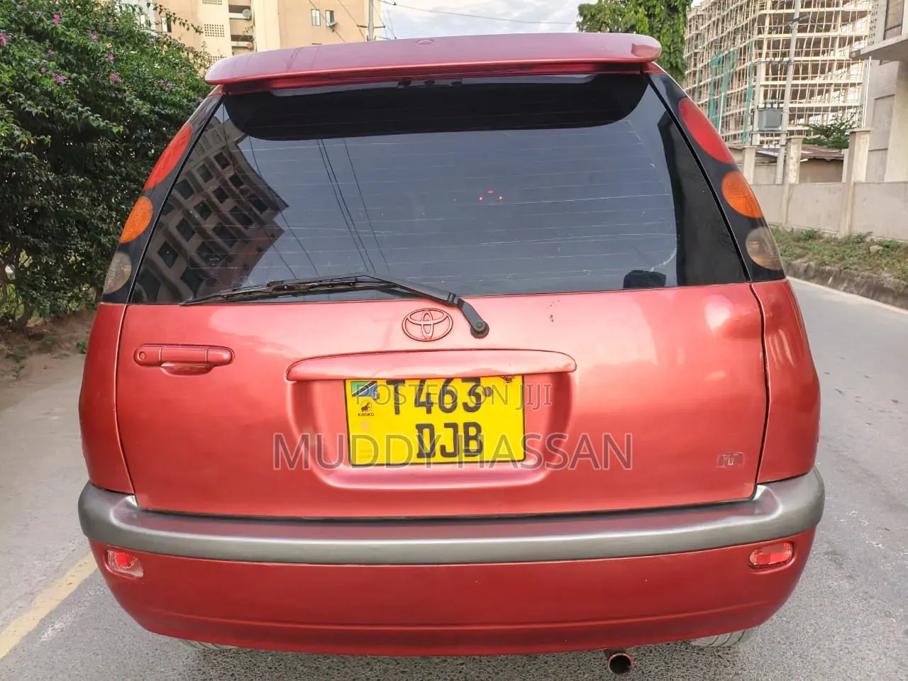 Toyota Raum 2002 Red