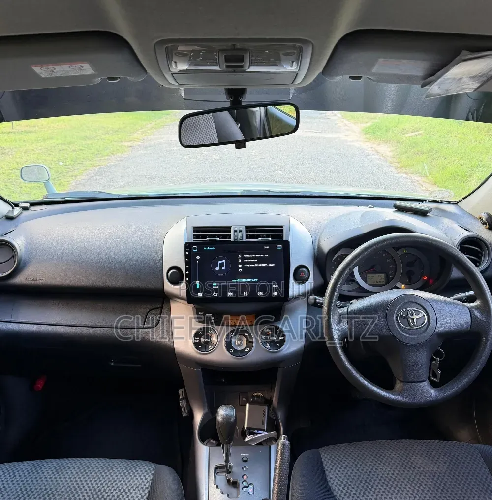 Toyota RAV4 2006 Gold